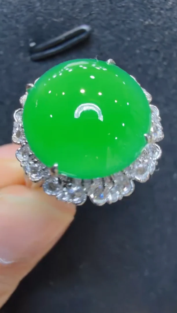 18K金镶嵌戒指翡翠多样性团购发一件