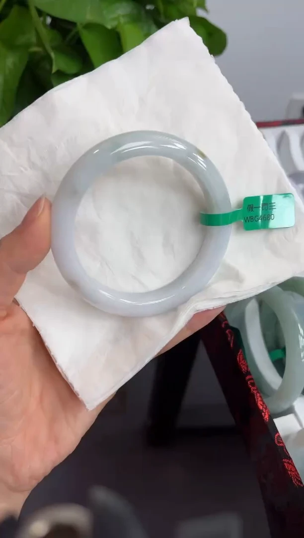 【闪购商品】翡翠手镯未镶嵌00003129