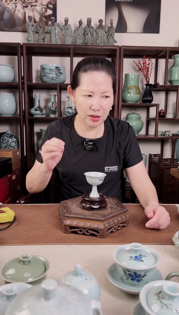 釉中彩 高脚杯（桃子）