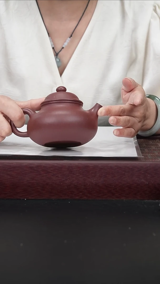 茶壶紫砂战旗底槽青容天240CC