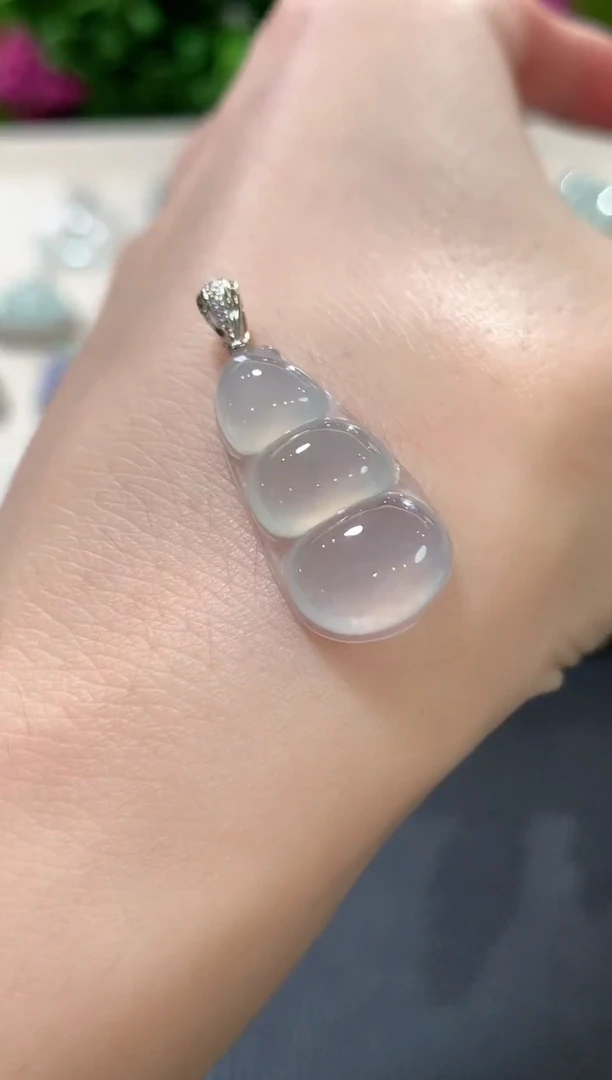 吊坠(不含链)18K金镶嵌翡翠a11