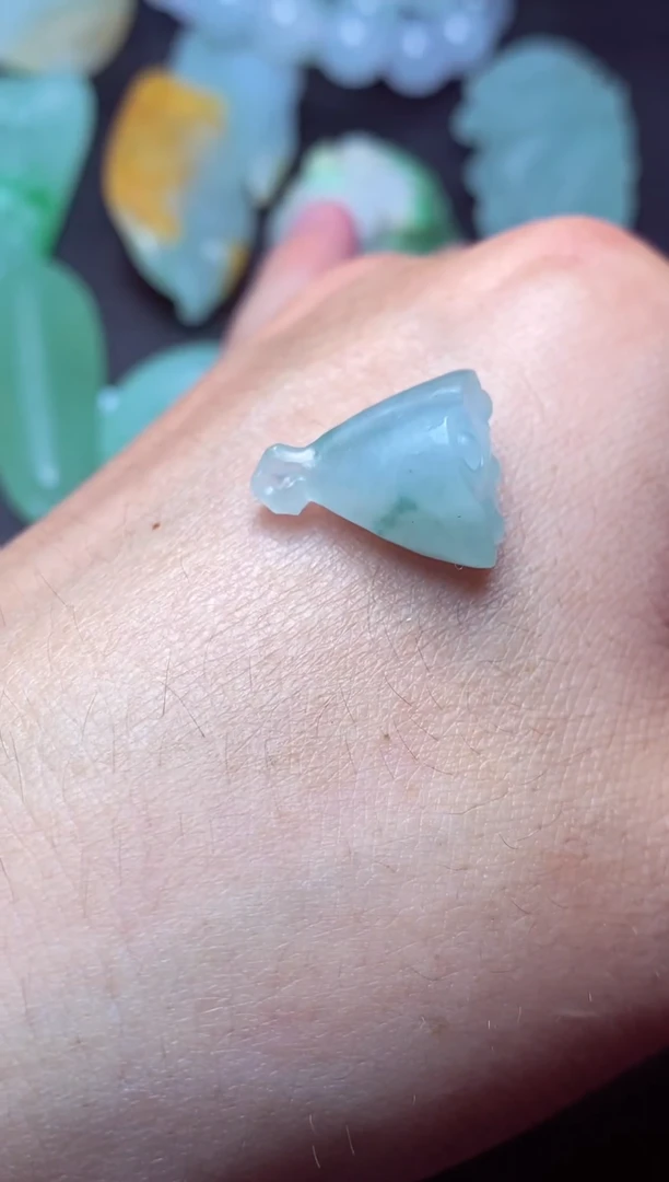 未镶嵌定制翡翠翡翠