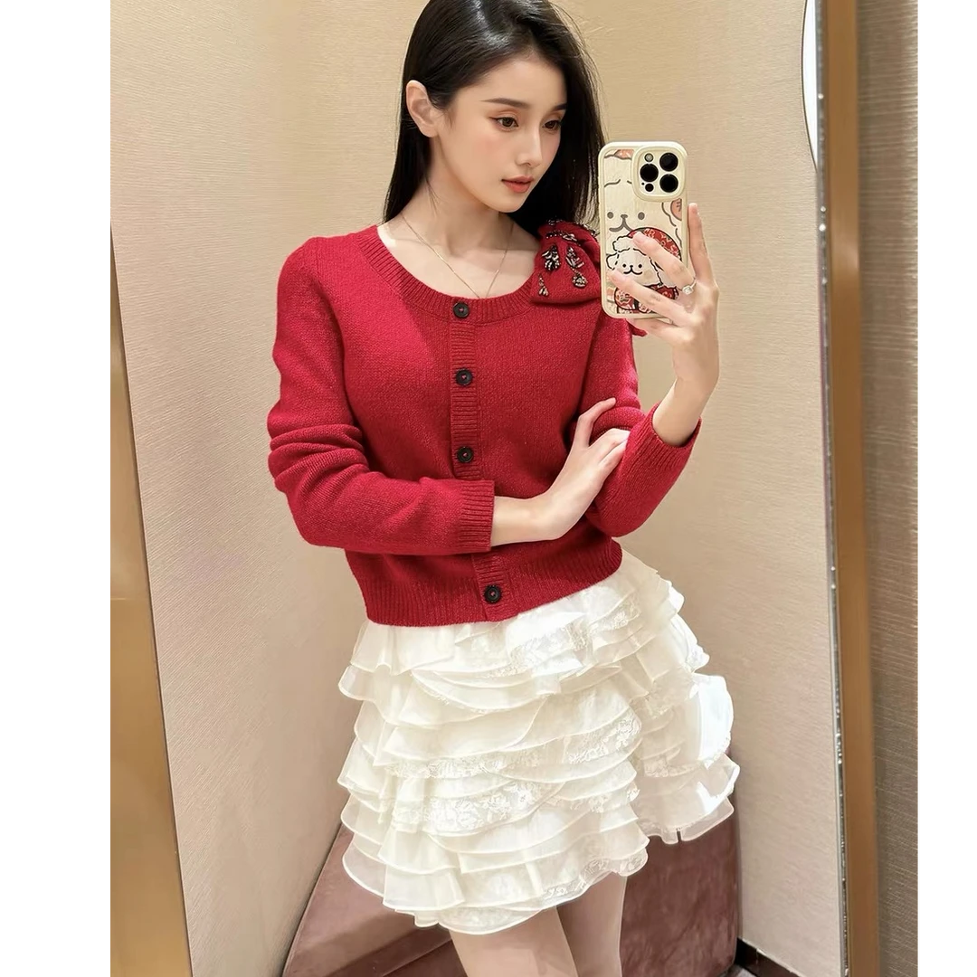 氛围感红色针织衫2026早春新款小个子洋气减龄蝴蝶结毛衣开衫外套