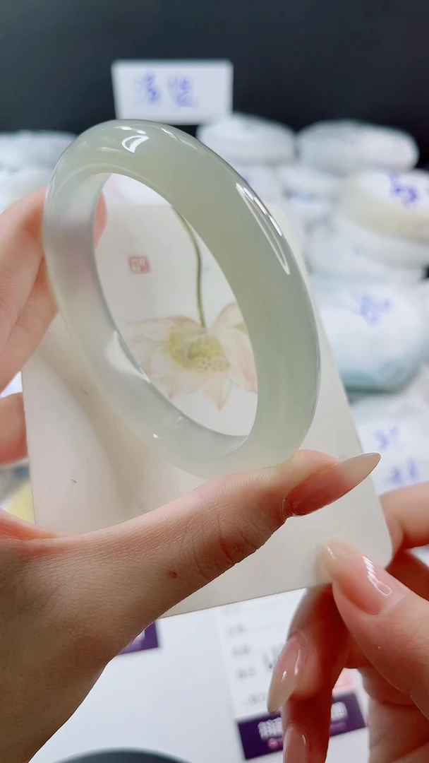 未镶嵌手镯石英质玉多样性发货V116