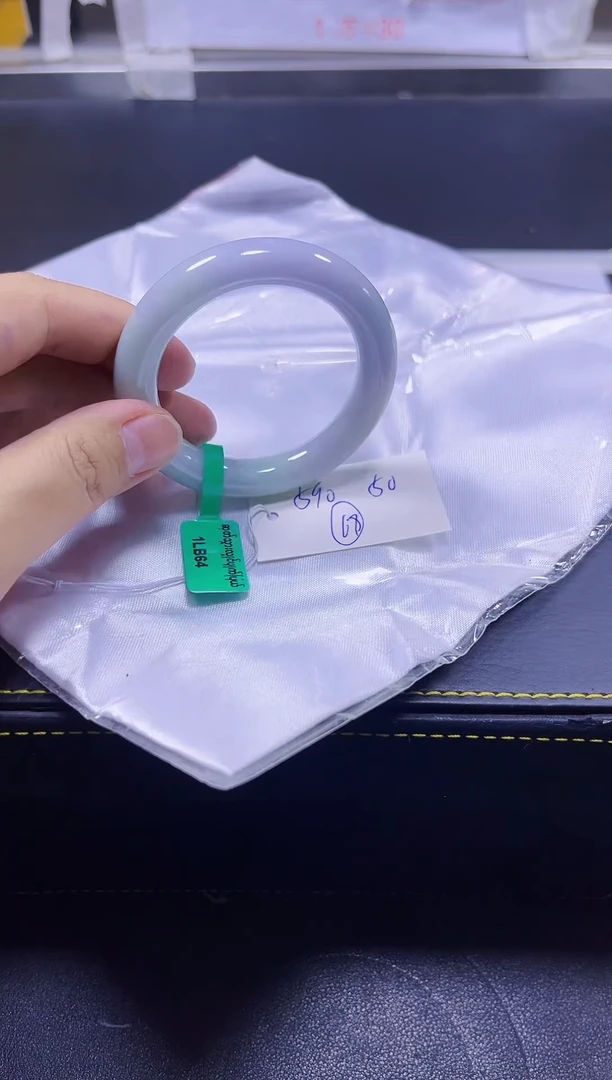 【闪购商品】翡翠手镯未镶嵌A货翡翠手镯团购多样性发货68