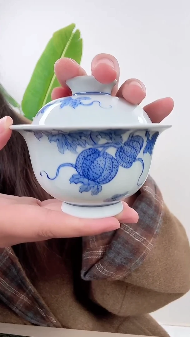 青花南瓜压手杯景德镇手绘