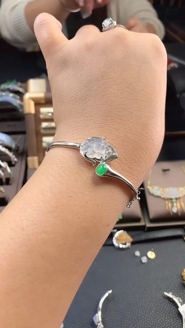 颈饰银S925镶嵌翡翠14193