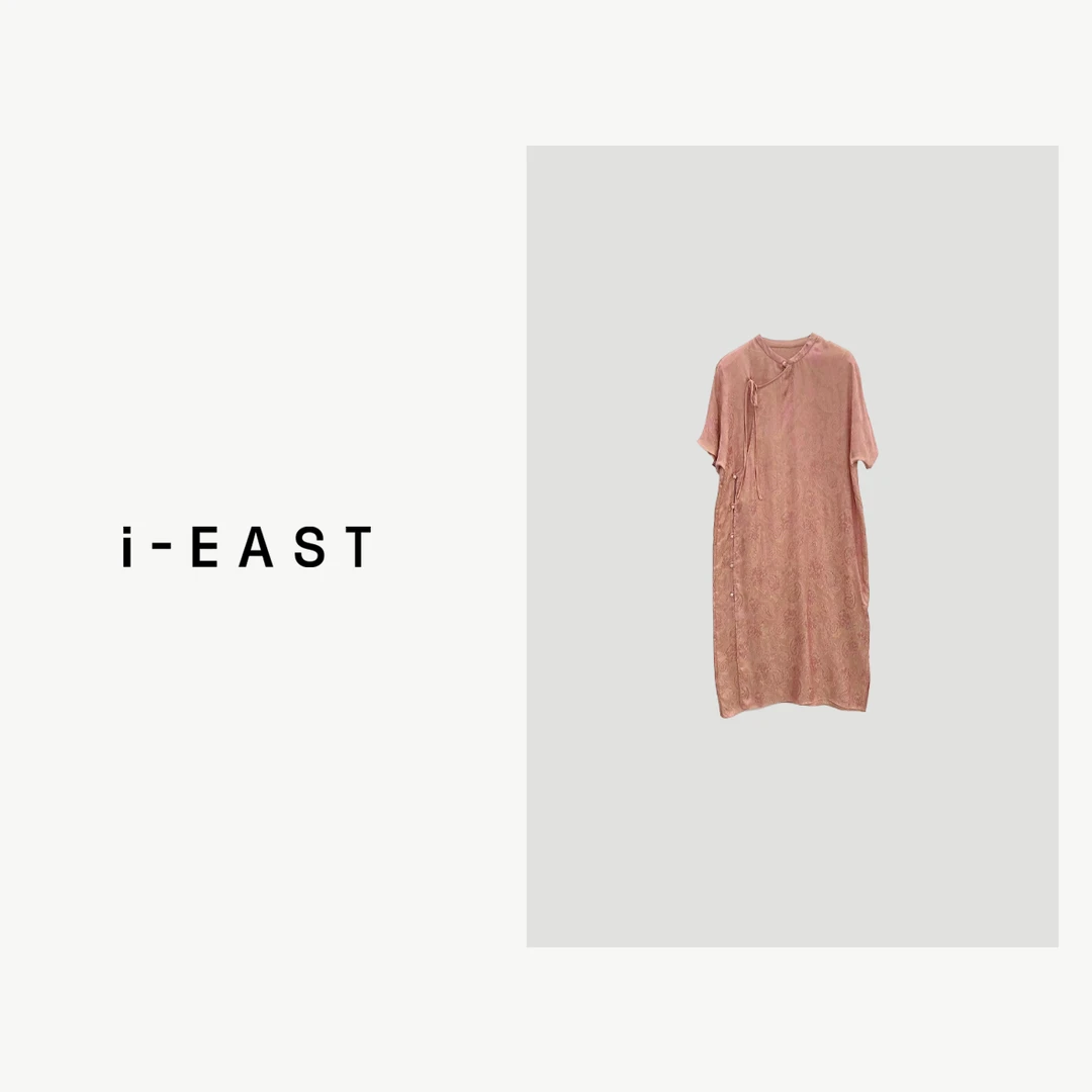 i-EAST 粉色际遇~新中式提花短袖连衣裙-4X Q32626