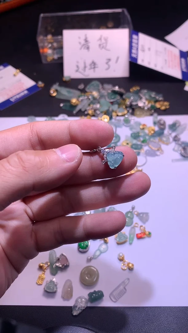 【闪购商品】翡翠吊坠(不含链)银S925镶嵌1