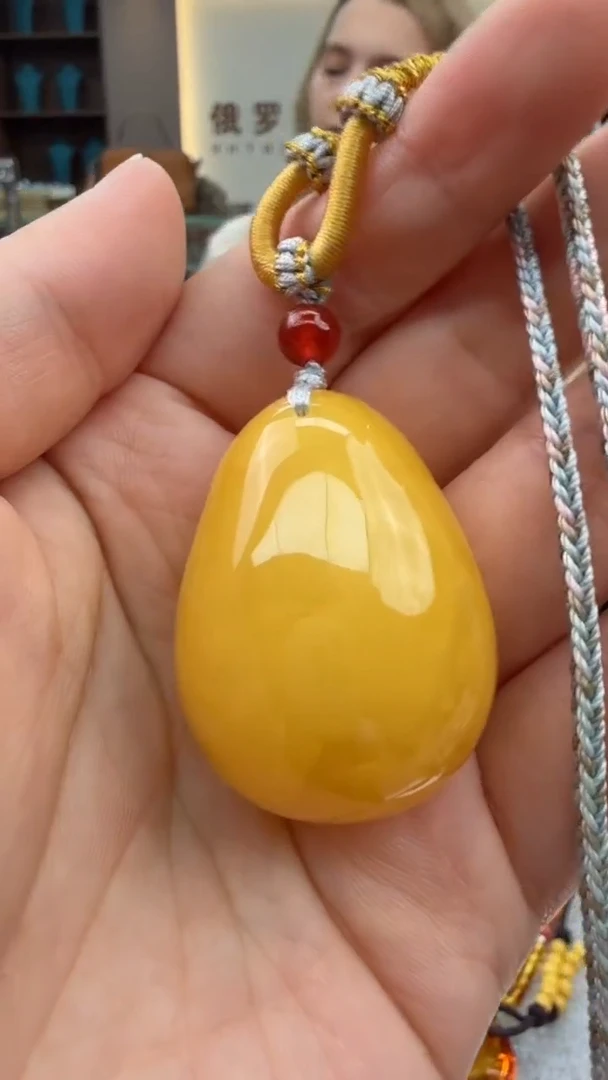 未镶嵌颈饰琥珀159秒拍号 假一罚三