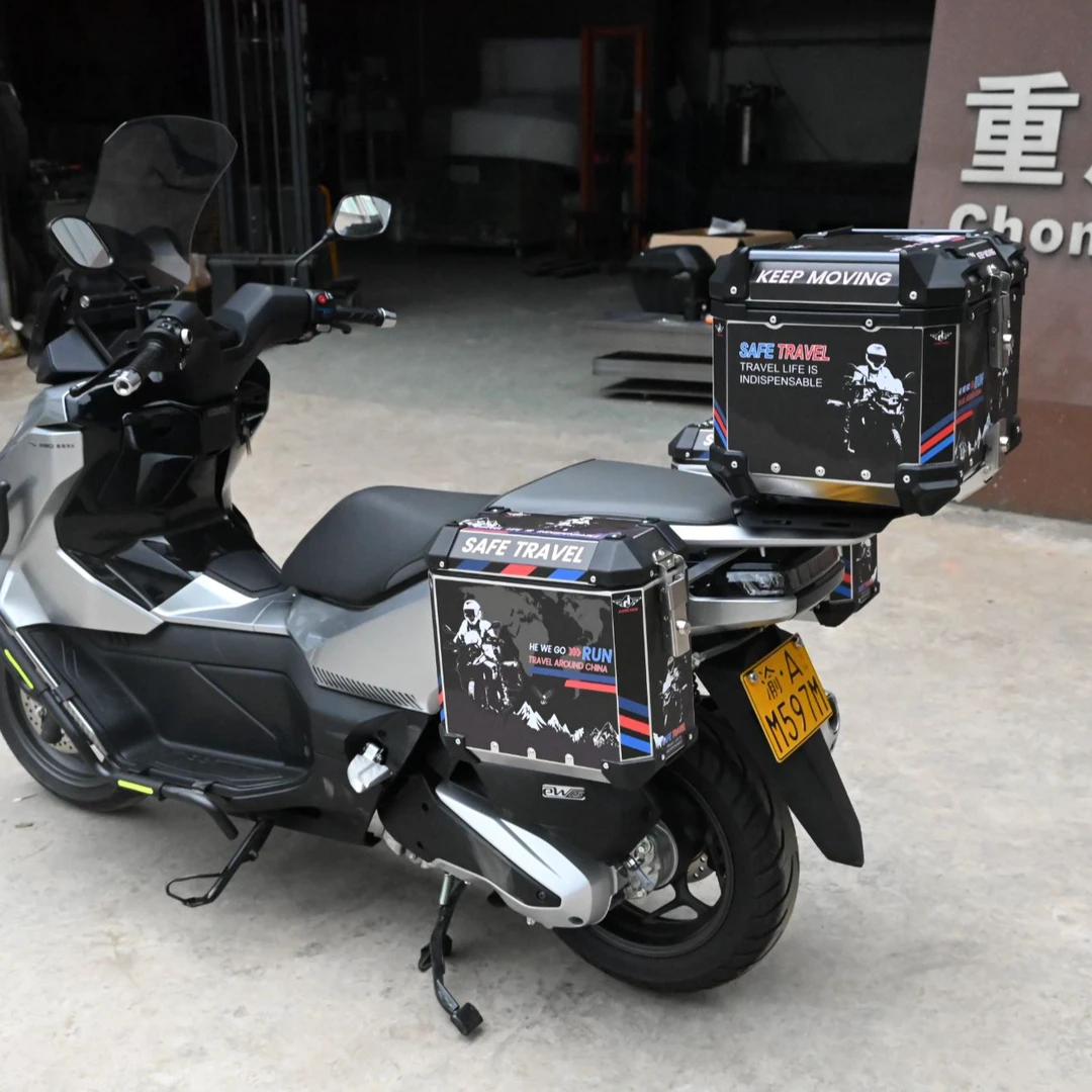 适用于本田摩托车nwg150铝合金三箱边箱尾箱wh150t-4边架后背箱