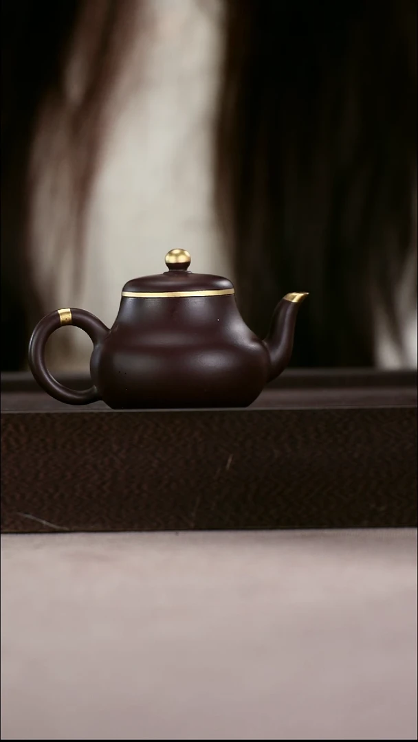 茶壶紫砂四号井茄皮紫泥描金最新款君德