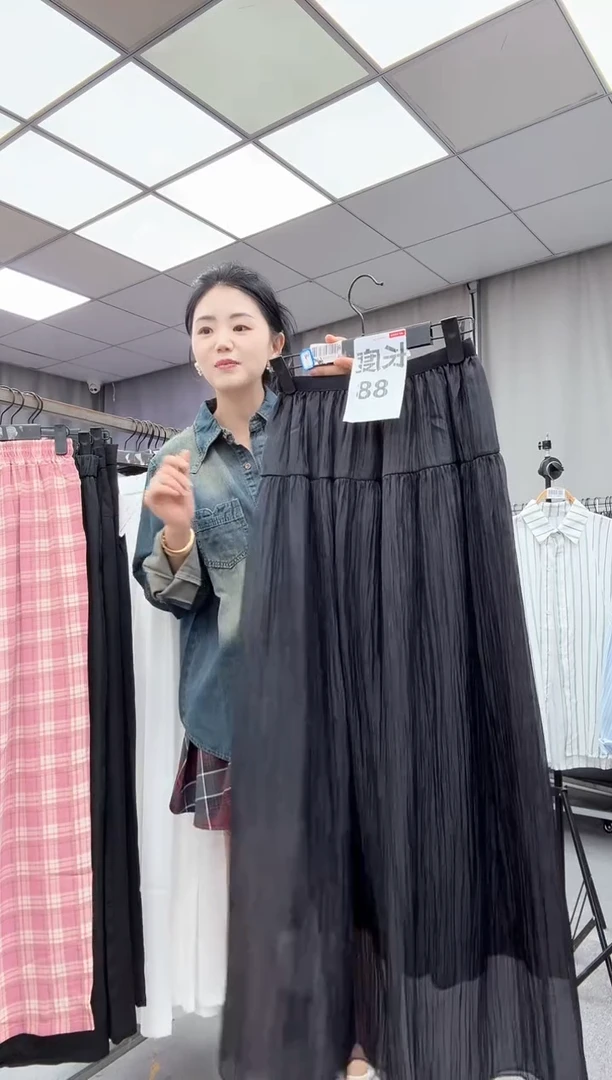 码大哥家漂亮衣服漂亮颜色