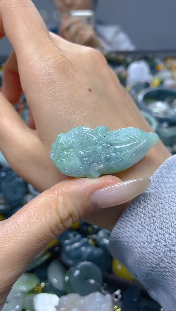 颈饰未镶嵌翡翠/ S /翡翠A货，一件也是批发价