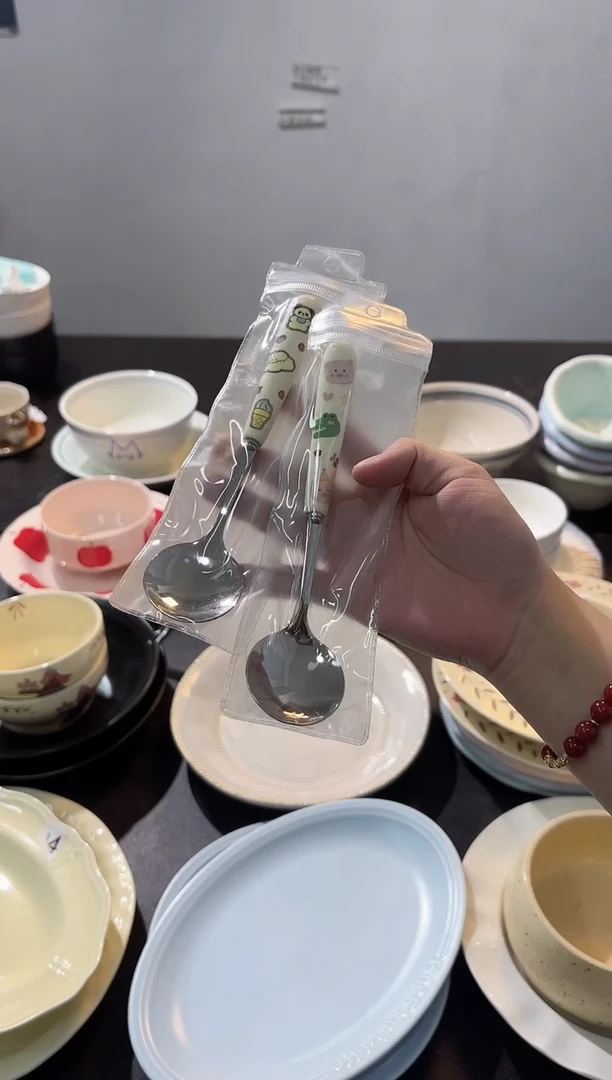 陶直播微瑕两个勺子