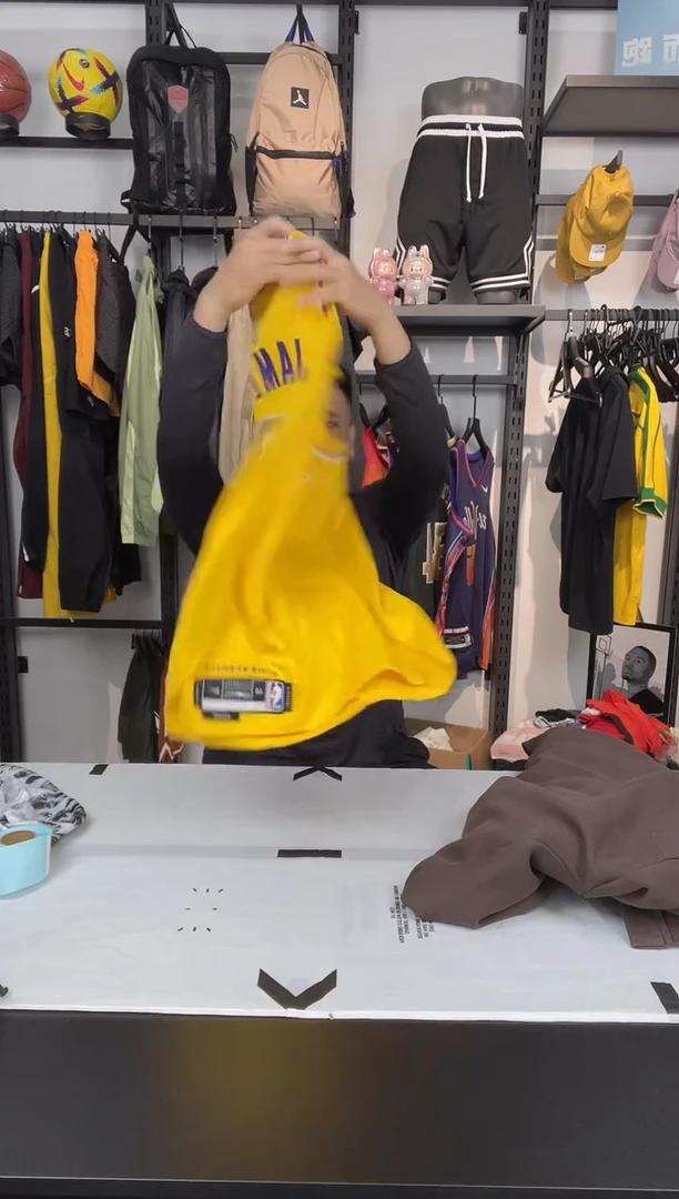 3558 编码 耐克卫衣服饰过款为准 尺码S