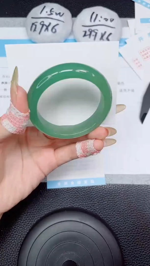 石英质玉手镯未镶嵌346-52