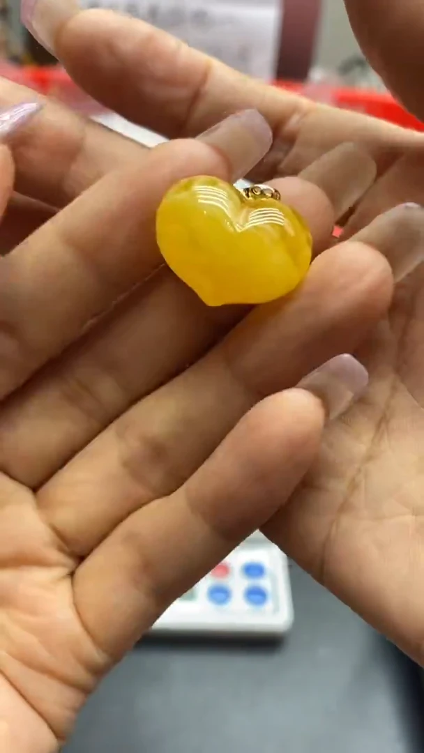 琥珀18K金镶嵌珠宝奇石503