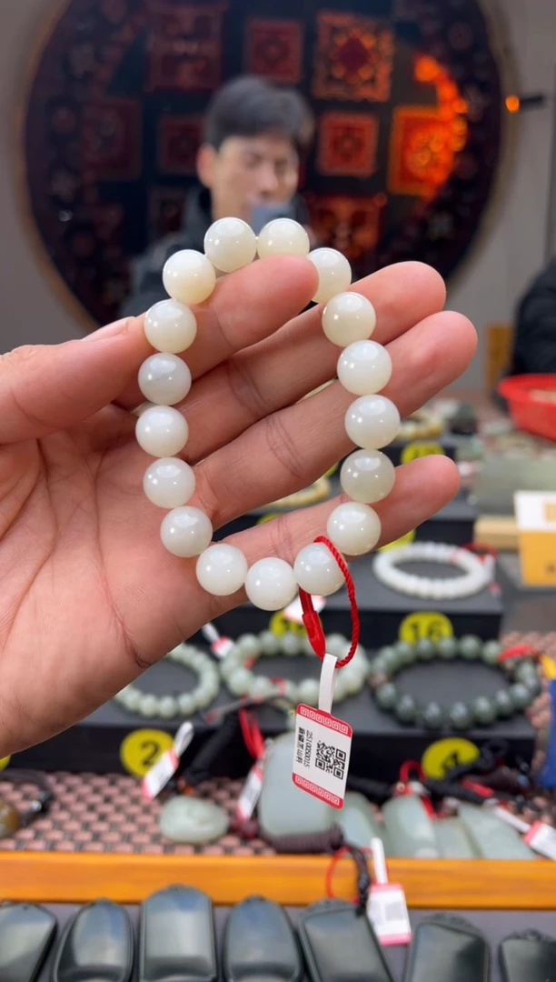 未镶嵌手串和田玉黑山料手串卡12