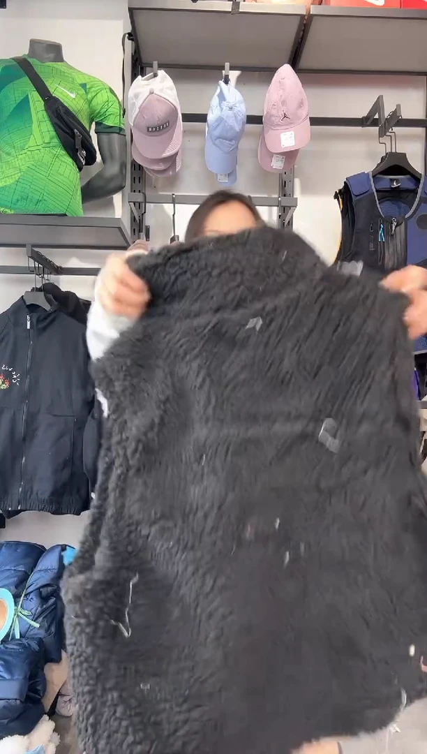 1468编码 瑕疵款直播间过款为准 尺码165