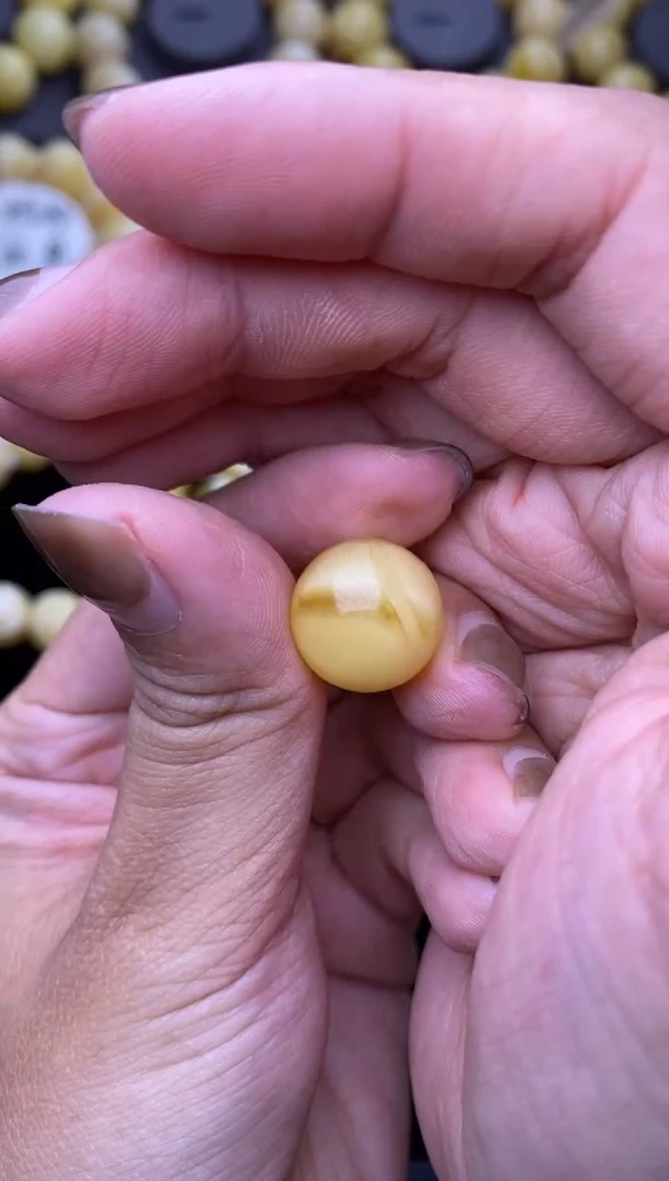 裸石琥珀未镶嵌大小姐珠宝81