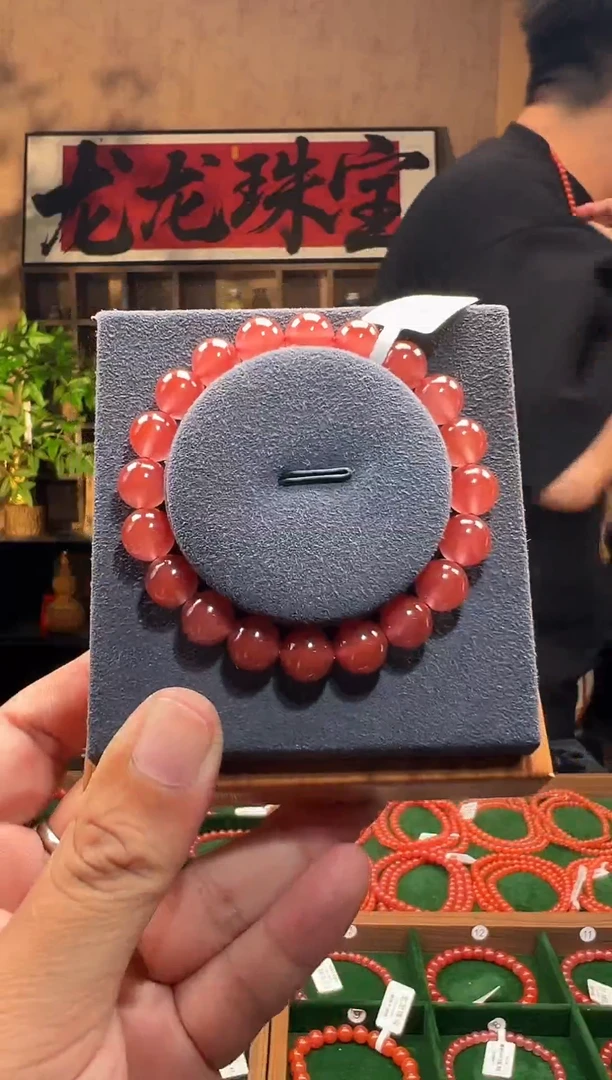 手链未镶嵌南红玛瑙原矿保山9m/lga66030多样性发货