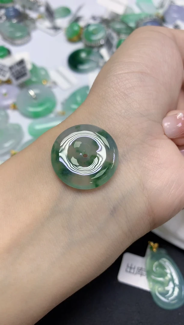 颈饰未镶嵌翡翠天然缅甸翡翠A货多样性发一件