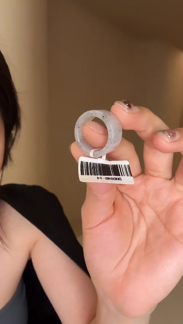 未镶嵌戒指和田玉14码白点墨直切多样性发其一