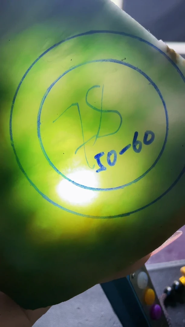 未镶嵌翡翠定制翡翠叮**贝翡翠