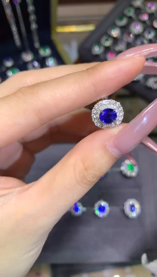 戒指蓝宝石18K金镶嵌1.18CT