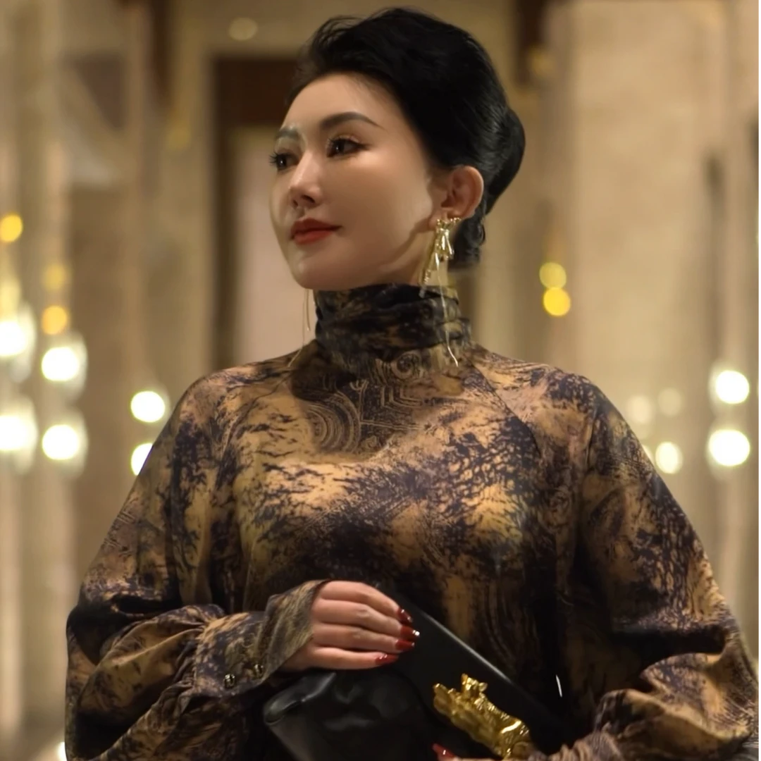 芈莱尤优——新款【烁玉流金】高领飘带长袖连衣裙L24-5276-2