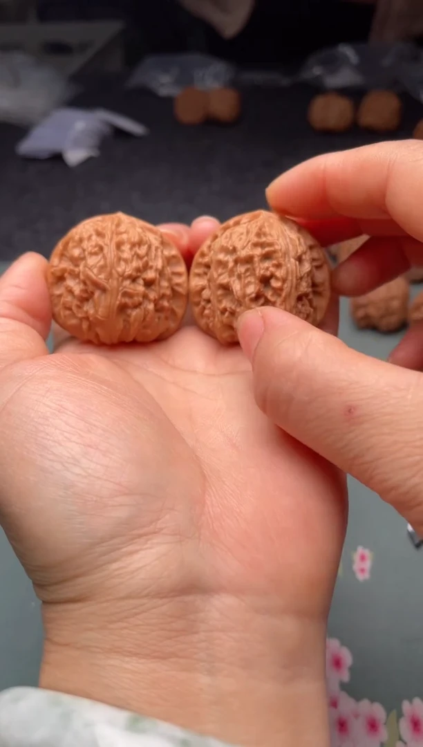 把件文玩核桃w58  白狮子 40尺