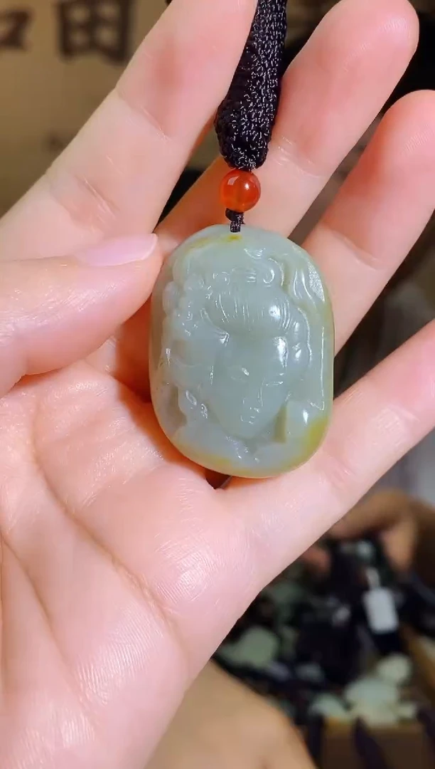 颈饰未镶嵌和田玉1