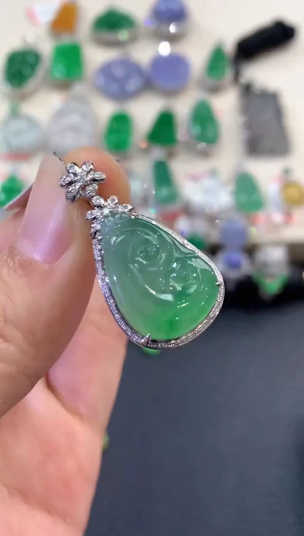 【闪购商品】翡翠吊坠(不含链)18K金镶嵌 B21