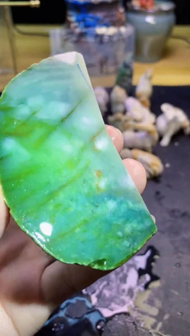 翡翠未镶嵌颈饰天然翡翠058