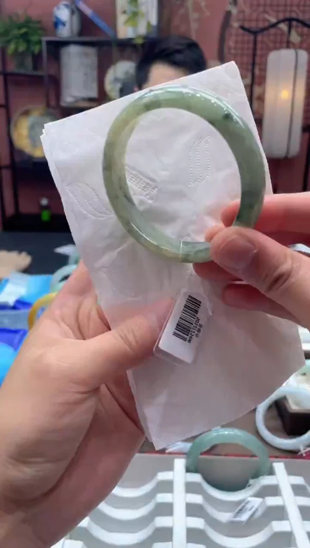 未镶嵌手镯翡翠6710*****