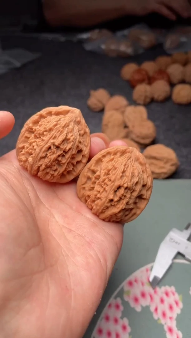 把件文玩核桃a267  南疆石  39尺