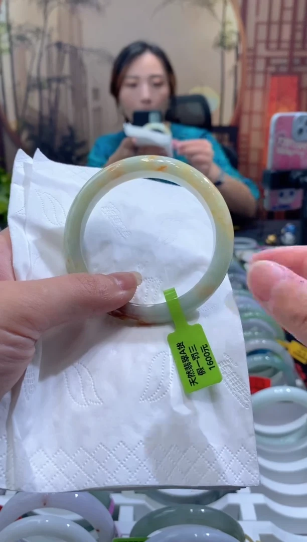 未镶嵌手镯翡翠000052031