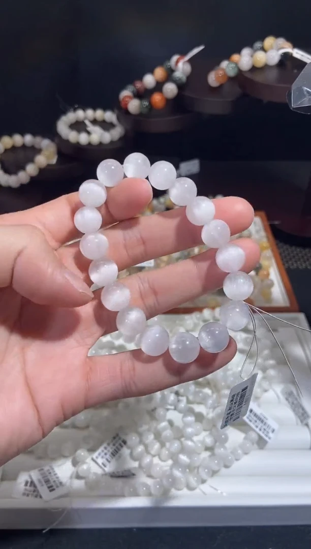 未镶嵌手串水晶4号链接 卡10咪+ 婚纱白绸缎猫