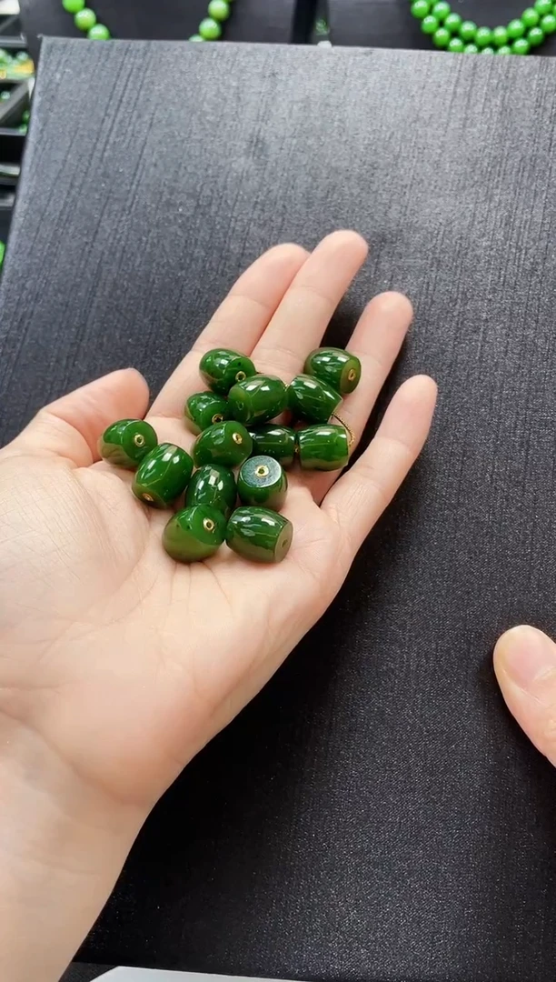 和田玉18K金镶嵌吊坠(赠链)多样性发一