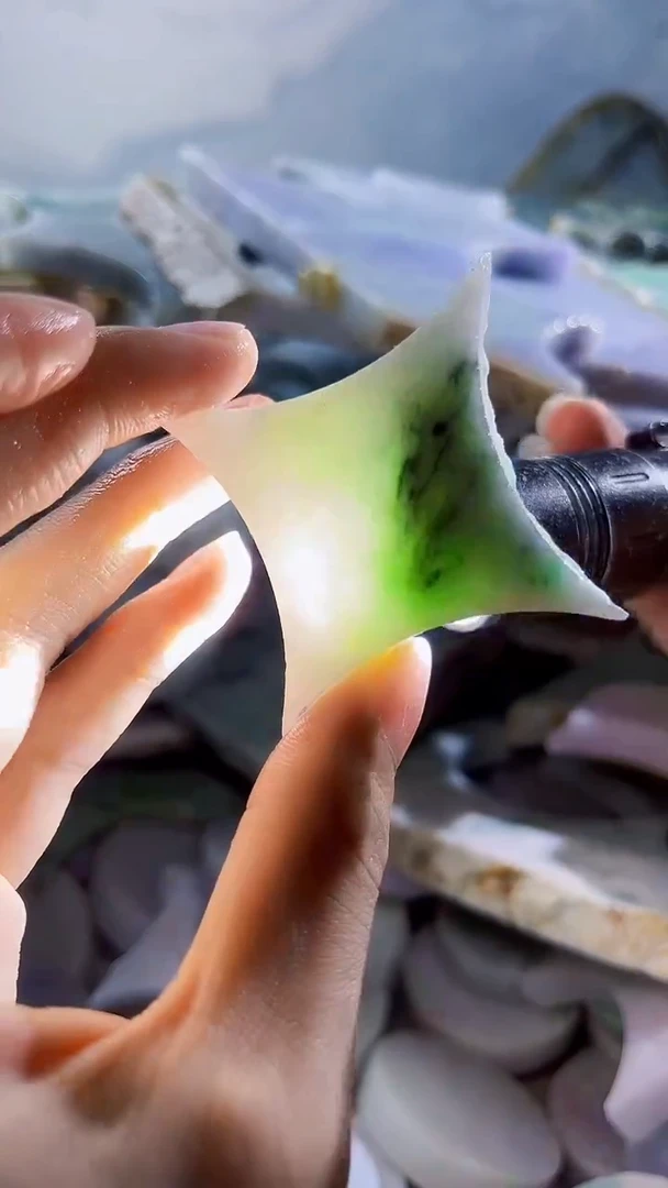 翡翠裸石缅甸翡翠A货陈6073