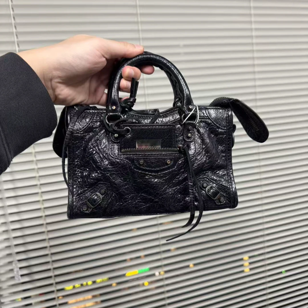95新 Balenciaga/巴黎世家 坤球奢选 巴黎世家nano机车斜挎包