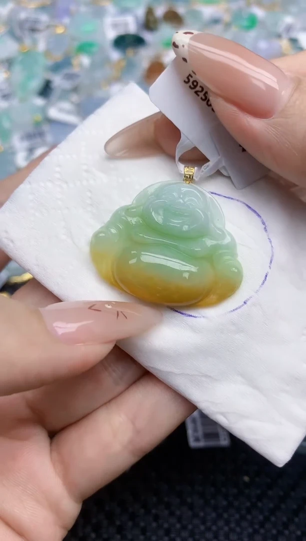 翡翠18K金镶嵌颈饰480    天然翡翠A货