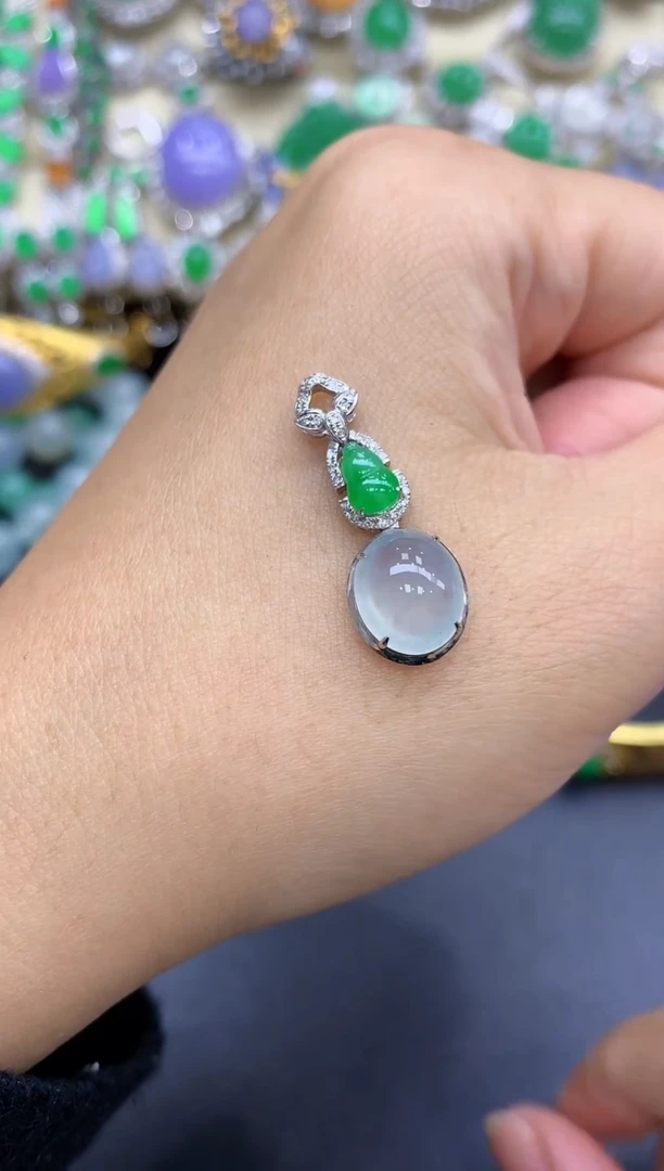 颈饰18K金镶嵌翡翠308-中国好珍宝