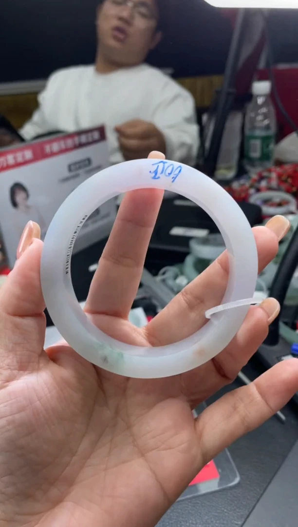 【闪购商品】定制翡翠手镯未镶嵌手镯DDH/发一件