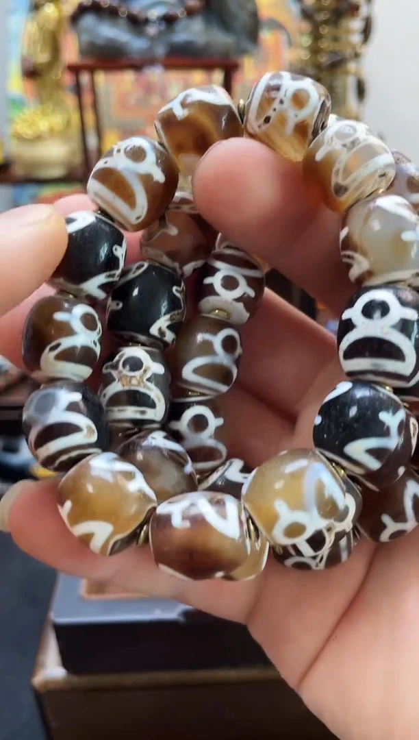 未镶嵌财财手串玛瑙/玉髓颜色图案多样性随机发一条