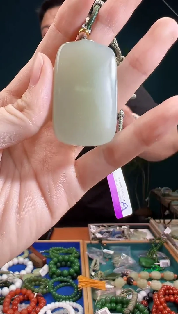 颈饰未镶嵌和田玉多样性发货 拍一单发一个