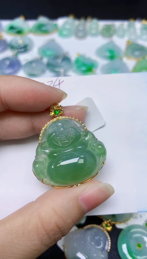 颈饰18K金镶嵌翡翠天然缅甸A货翡翠百元以上9元证书费自理