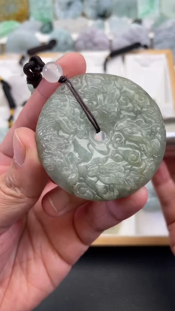 颈饰未镶嵌翡翠天然缅甸翡翠A货15