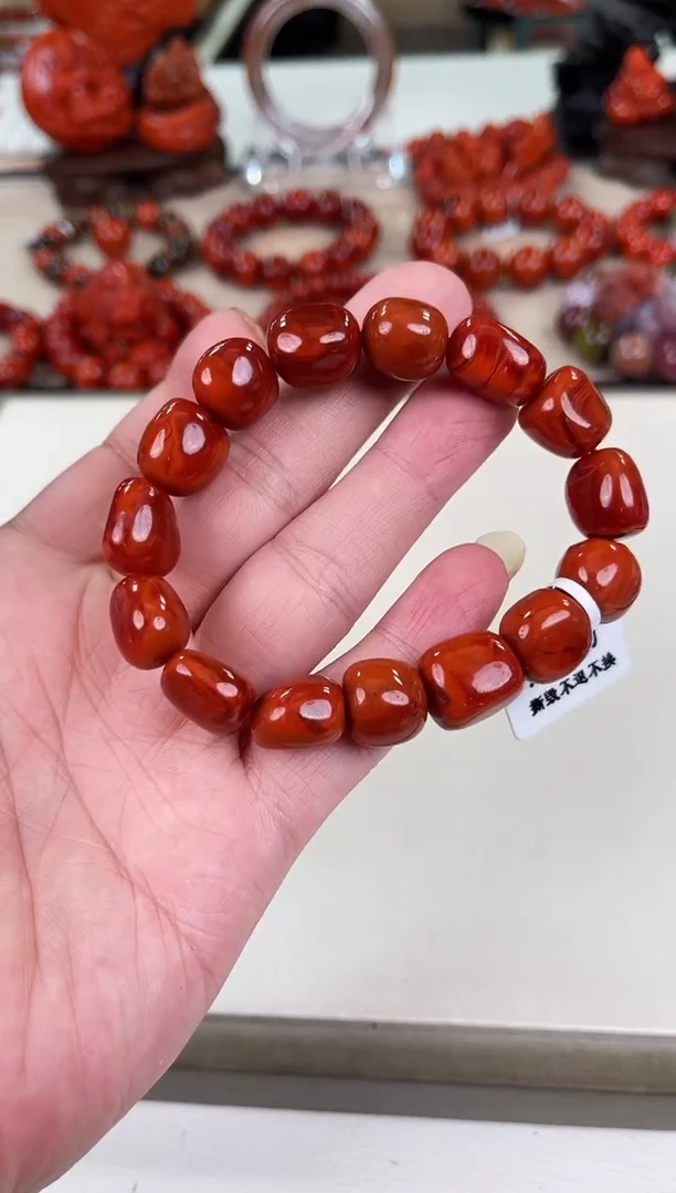 未镶嵌瓦西随型手串南红玛瑙（多样式发其一）
